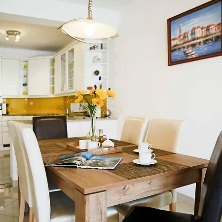 Visnja Apartment *