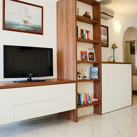 Apartment Visnja